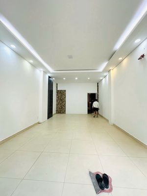 Rent Cityland Park Hill Street, fourth floor. Nice new house.