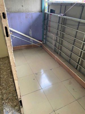 Rent a house in Trần Bình Trọng. 5th.