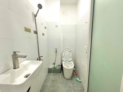Studio Nguyễn Thị Tú.4 million a month with air conditioning, room wide