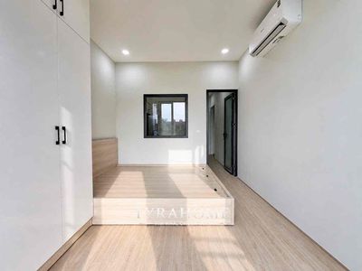 Room 1 .7 m bedroom .2 pans with their own washing machine available