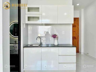 apartment balcony & window, elevator near lotior, fourth quarter