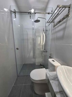 Carway lane 35/502 A Lê Đại Hành, District 11. area 11 x13 meters, 3 floors, 75 million