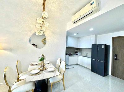Rent two-and-a-half bedrooms, nice interior.