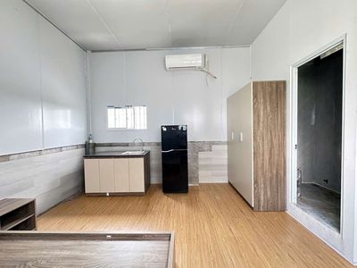 Rent a new room with a full block of Tân Sơn.