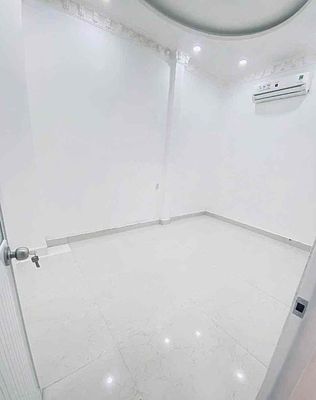 House 1 .1 3rd floor bedroom 3 3 toilet 6 x 10 m Pass 3 710/10 T.V.