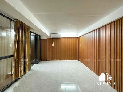 Rent the loft. Super large bedroom. Full new house, washing machine.