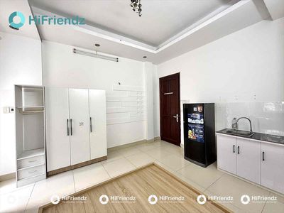 Rent a balcony studio near industrial college - cvpm Quang Trung