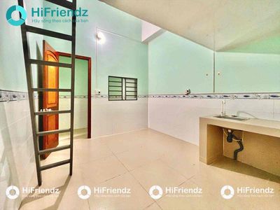 Renting new housing suites near the University of Citizens