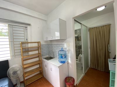 I rented the Nguyễn Thị Minh Khai apartment, District 1.