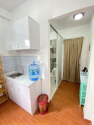 I rented the Nguyễn Thị Minh Khai apartment, District 1.