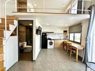 Rent a cheap balcony at the University of hutech - Uef University