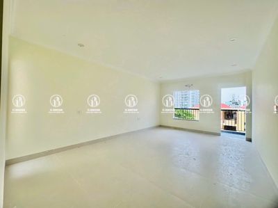 Rent a Hoàng Hoa Thám cash house *5 X20 M 5th floor bedroom * 33.5 million