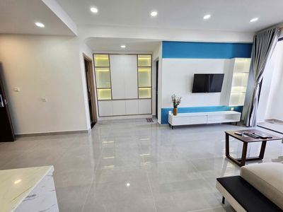 2 bedrooms/2 full-on furniture 18 million with car wash