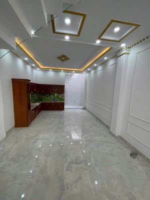 Rent an alleyhouse 451-3 B Hai Bà Trưng P. Tân Định, District 1.