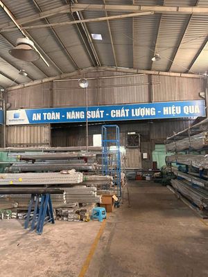 The Qlo1 500 meters Qlo1 Cash Warehouse 24 hours