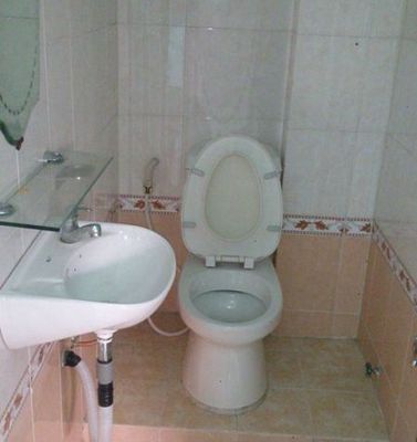 2 million county 3 - private toilet