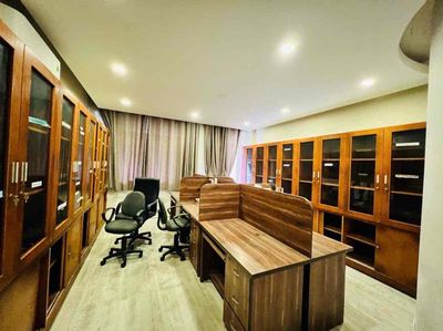 Rent a south-town 7th, 6th bedroom plus 5 toilets 45 million a month.