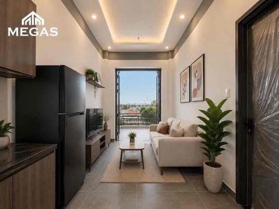 Clear the bedroom. Full interior.