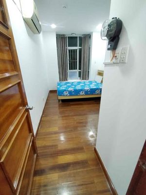 To rent rooms away from rhit and honor the five-p win.
