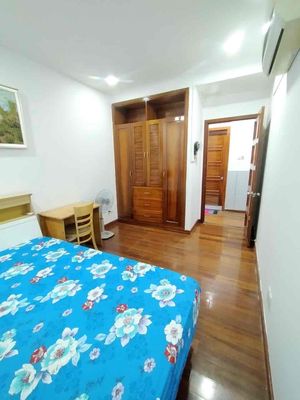 To rent rooms away from rhit and honor the five-p win.