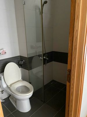 Rent the apartment Him Lam Riverside District 7, 78 meters, 2 bedrooms, basic interior.