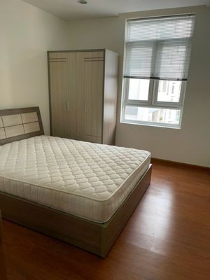 Rent the apartment Him Lam Riverside District 7, 78 meters, 2 bedrooms, basic interior.