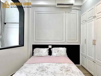 Open the studio. A new bedroom.