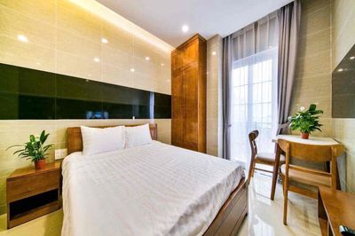 The apartment is kind of a one- bedroom - two bedrooms are only 8 million and a half in Phan Xích Long.