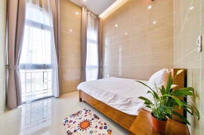 The apartment is kind of a one- bedroom - two bedrooms are only 8 million and a half in Phan Xích Long.