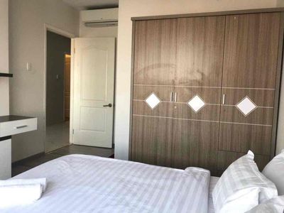 2 P 2 2 toilets 15 million Sunrise City full interior 7