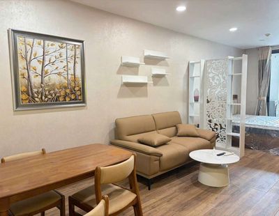 We need to rent many Kingston Residence apartments.