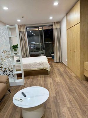 We need to rent many Kingston Residence apartments.
