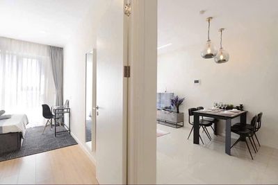 Rare cargo - 1 bedroom in millenium District 4.
