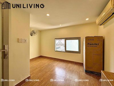 Open the apartment. Full interior at the market.
