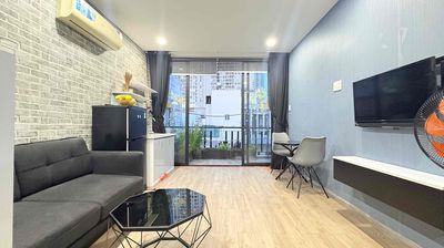 Rent a balcony apartment. 45 meters, row one. full comfort-chair 500 grand a month