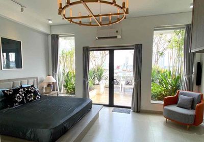The apartment of garden yard 60 m2 full furniture in favor of the District 1