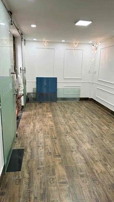 3th floor Sleep 8 x5 Lê Hồng Phong. Close to cash.