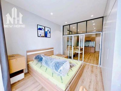 The 1st Bedroom is 45 meters wide.