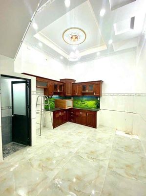 Good housing 148/6 C Lý Chính Thắng, 3 bedrooms, 3 floors.