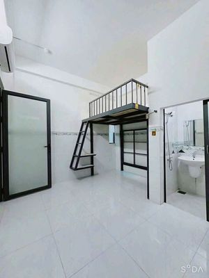 We need to rent a room.