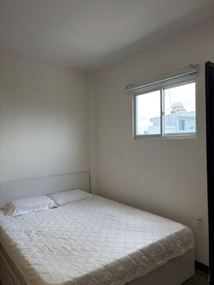 New inn, clean, full interior district 4