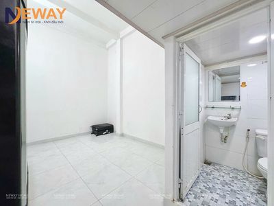 Rooms with A.J., just cộng hòa - The United States, near T3, just 4.x million.