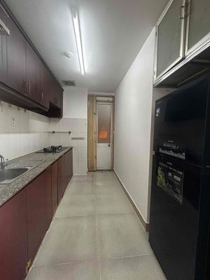 Rent a pink apartment -2 bedrooms -770 feet paint