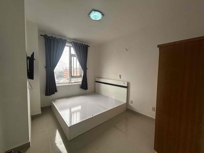 Rent a pink apartment -2 bedrooms -770 feet paint