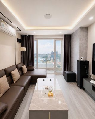 Renting a Sky Center 129m2, 3 bedrooms, 3 toilets with 24 million interiors.
