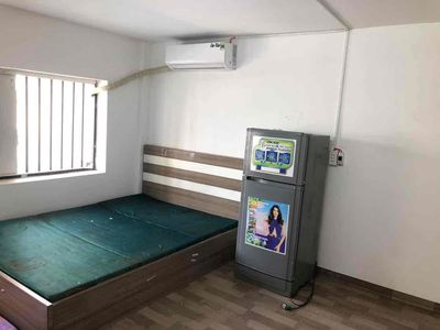 Super wide, super cheap, super-beautiful interior room.