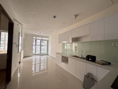 Rent two bedrooms. One bathroom. 54 meters. Eight million. There's a air-cold 9 million hot water.
