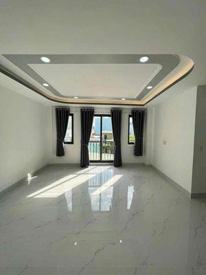 New building of the alley, 3 large bedrooms, 3 stories, District 10