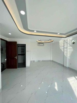 New building of the alley, 3 large bedrooms, 3 stories, District 10