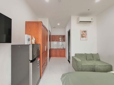 The comfort zone - the studio full of elevator furniture - near the airport